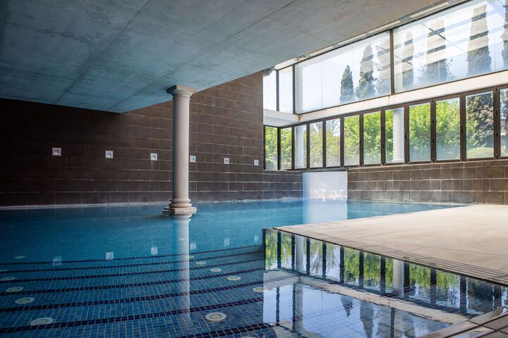 Pool 43 of 94