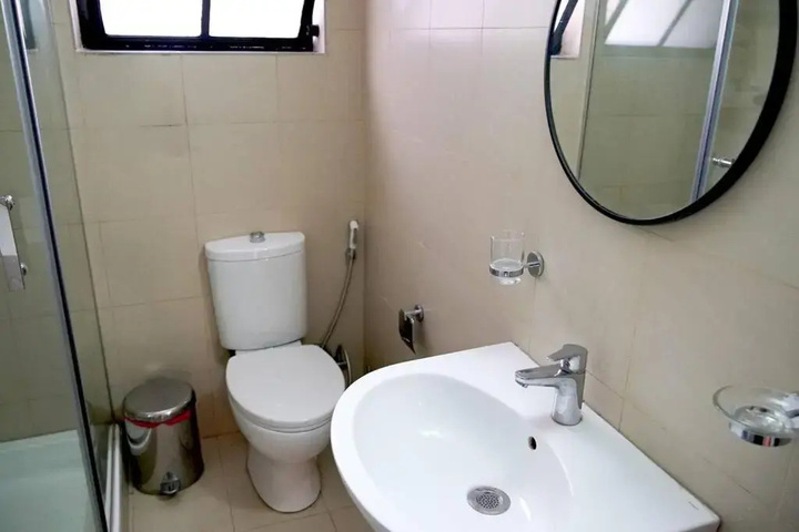 Room 9 of 19