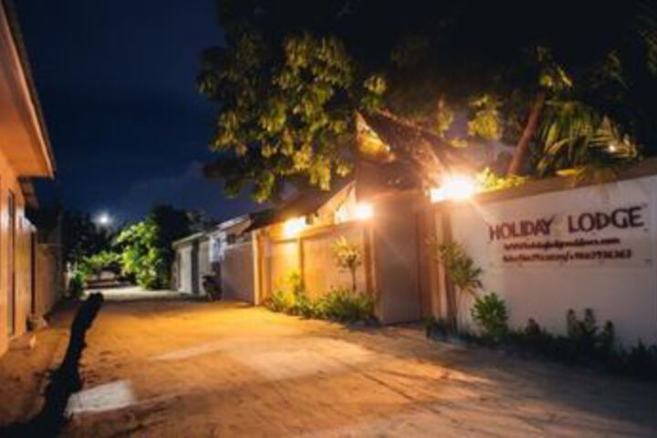 Holiday Lodge