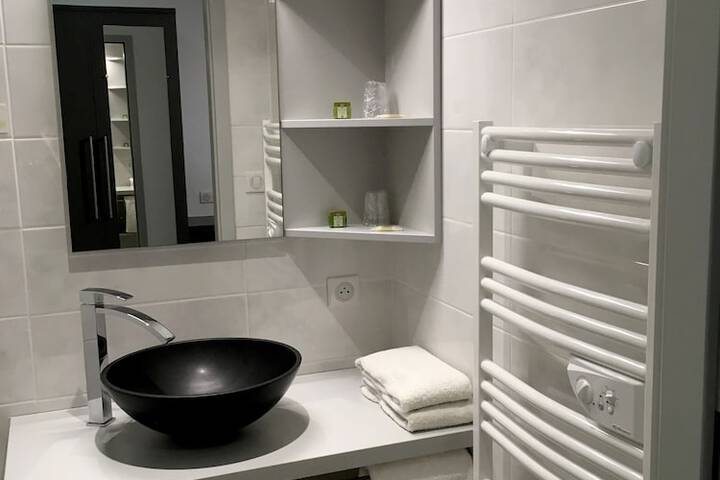 Room 25 of 54
