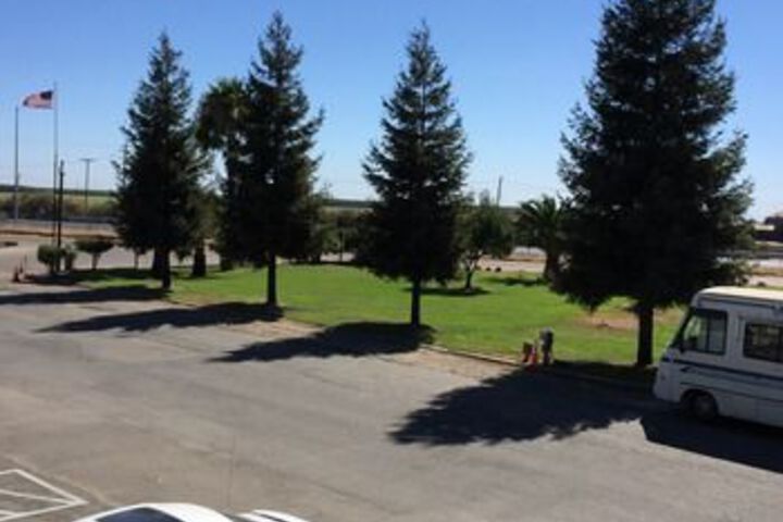 Property Grounds 50 of 52