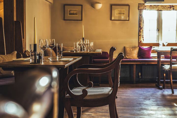 Dining 23 of 26