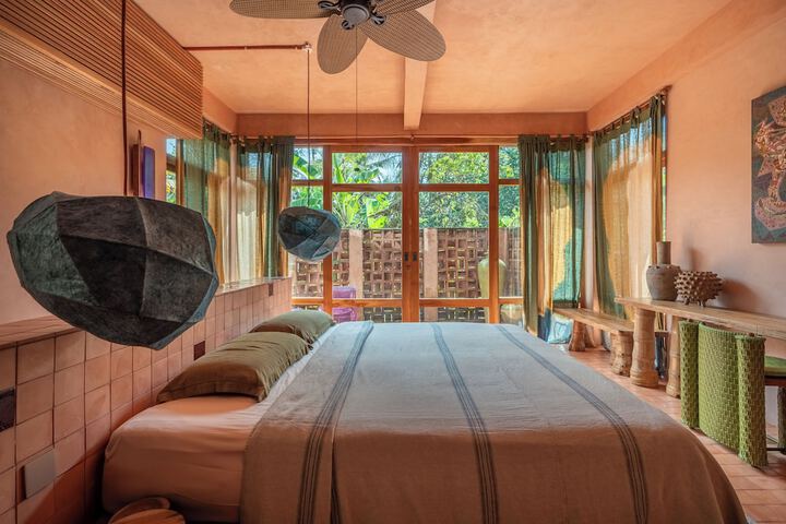 Room 4 of 57