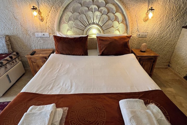 Room 42 of 67