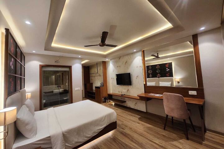Room 27 of 68