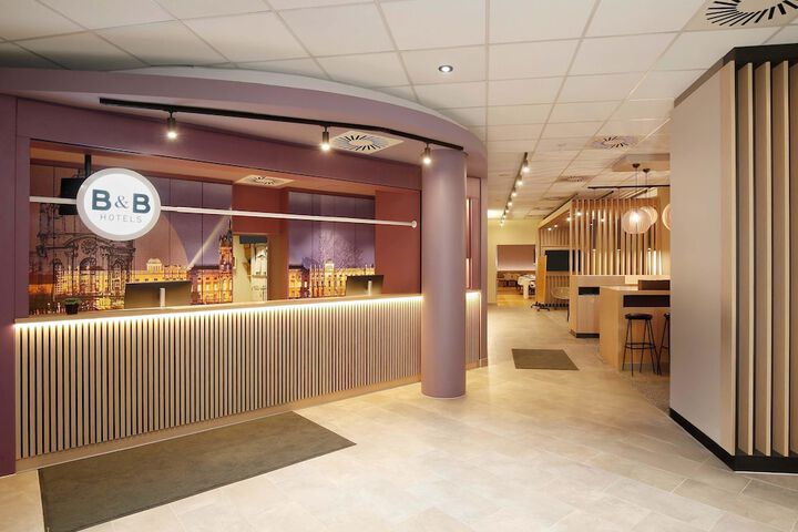 Guest Lobby