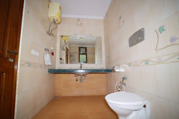 Room 19 of 28