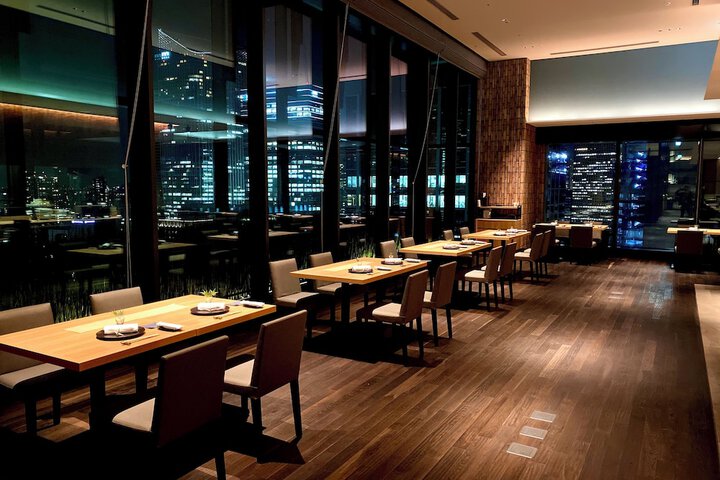 Dining 73 of 99