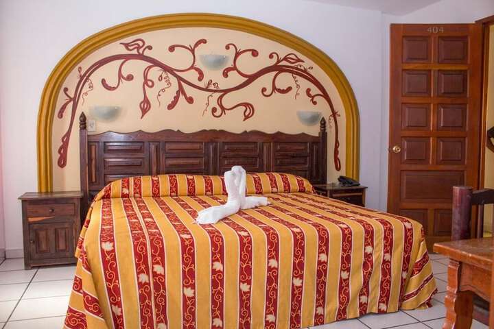 Room 12 of 51