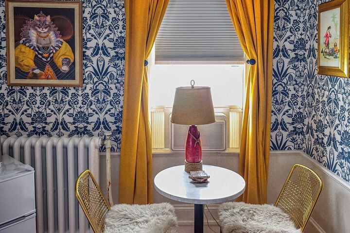 Room 15 of 44