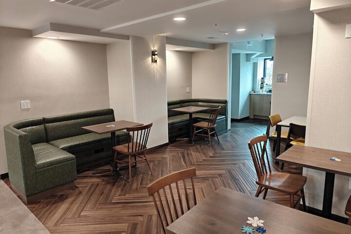 Entrance & Lobby