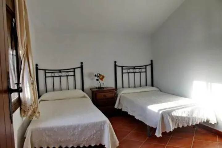 Room 6 of 23