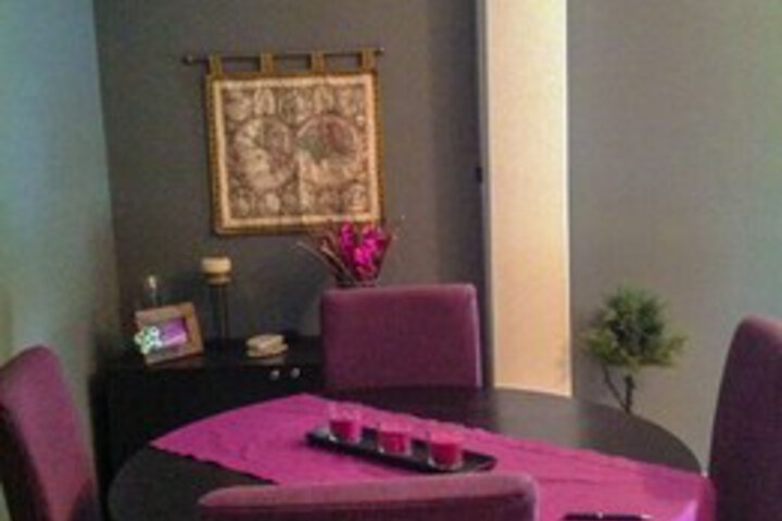 Room 5 of 9