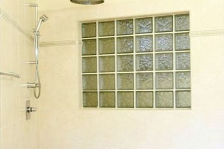 Room 4 of 24
