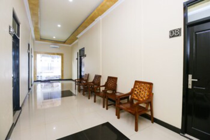 Ballroom/Hall 9 of 23