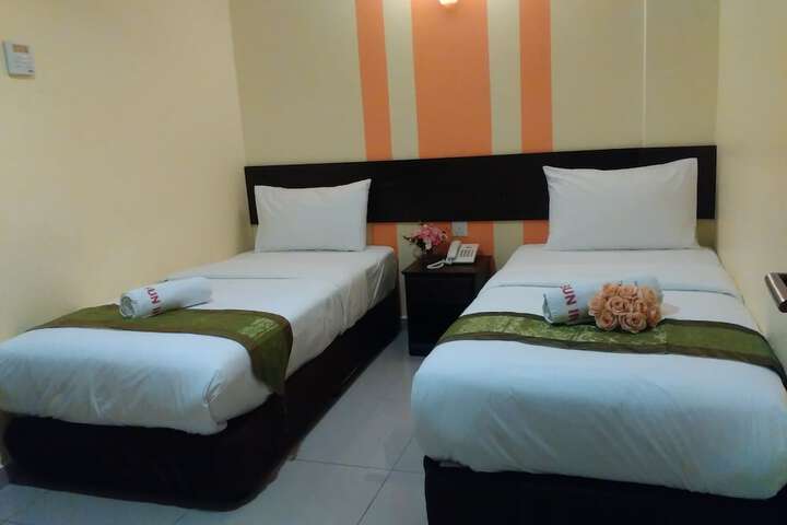 Room 19 of 48