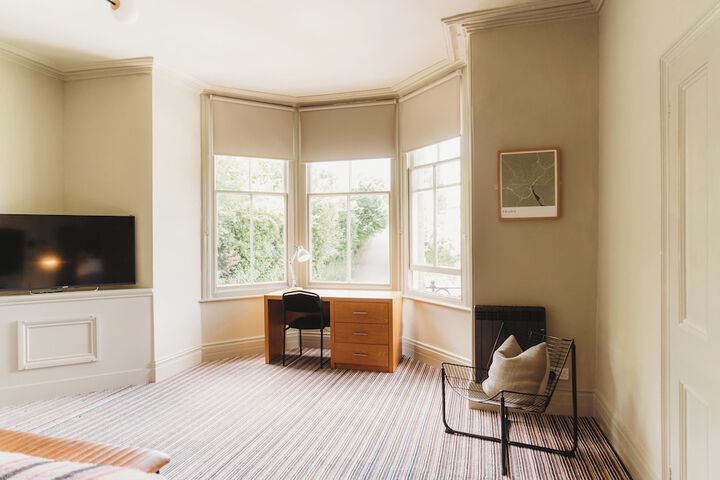 Room 15 of 42