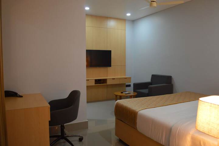 Room 17 of 26