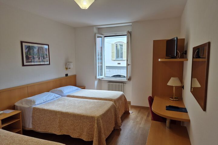 Room 16 of 41