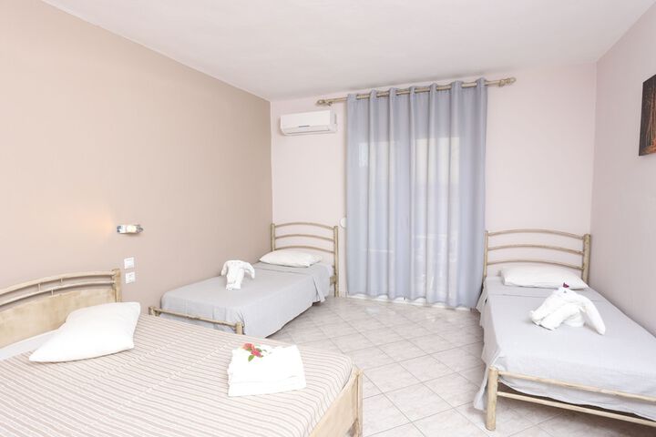 Room 26 of 71