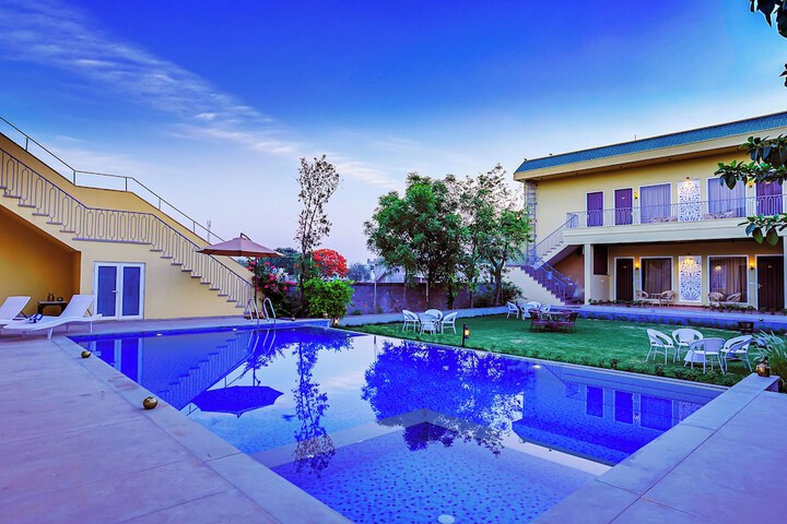 Pool 46 of 75