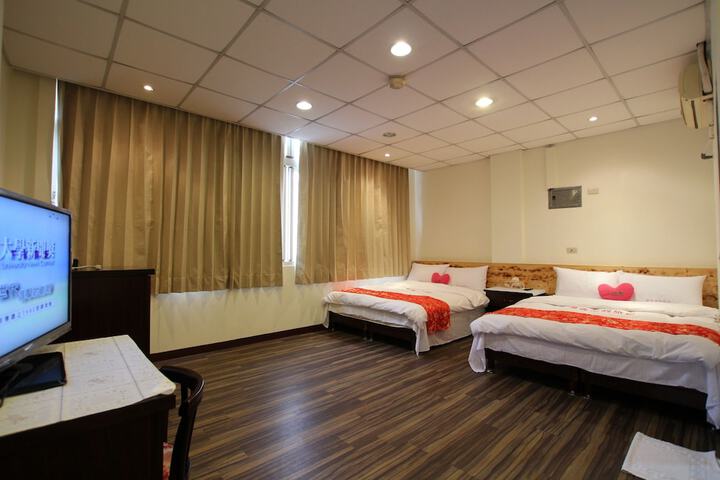 Hotel 5 of 115
