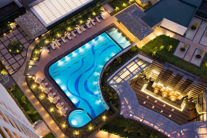 Pool 54 of 103