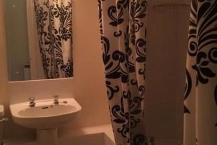 Room 5 of 25