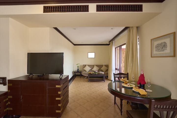 Room 5 of 86
