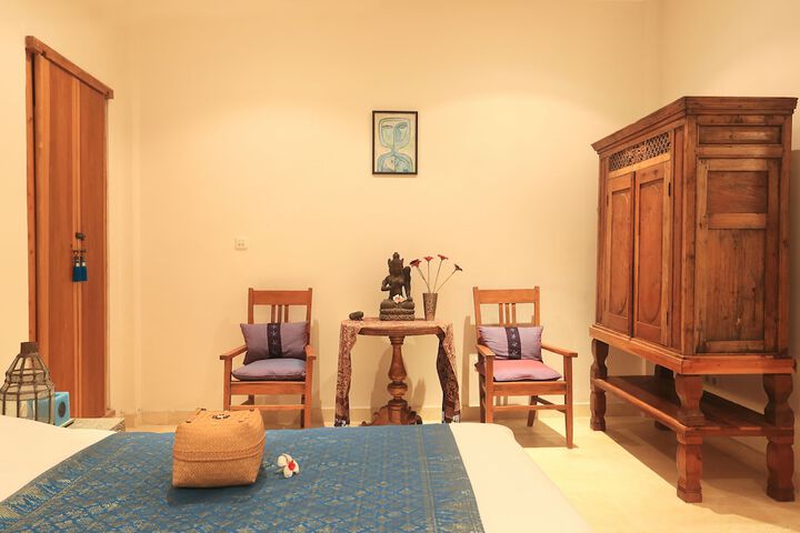 Room 5 of 86