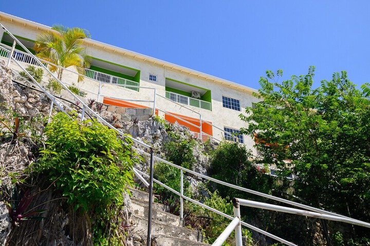 Hotel 24 of 29