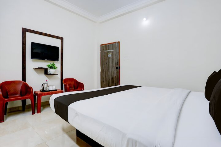 Room 3 of 9