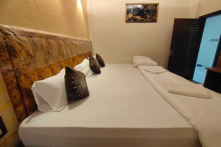 Room 3 of 15