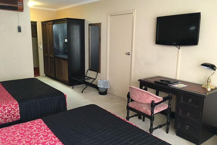 Room 7 of 61