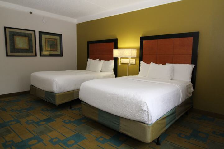 2 Double Beds (5 of 13)