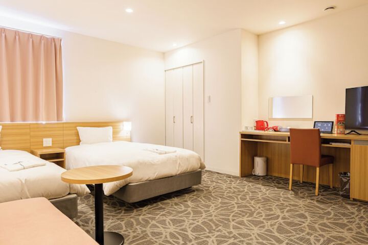 Room 13 of 61
