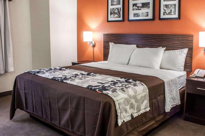 Standard | King Bed (8 of 10)