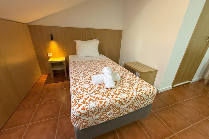 Room 105 of 157
