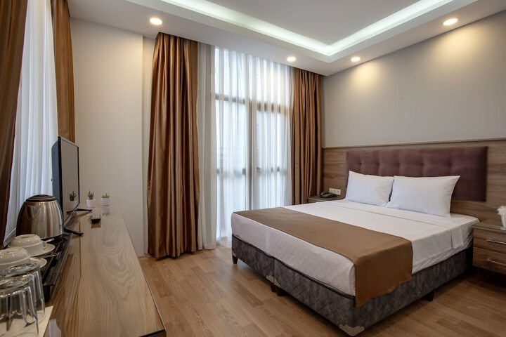 Room 21 of 66