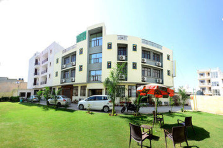 OYO Rooms IGI Airport 3
