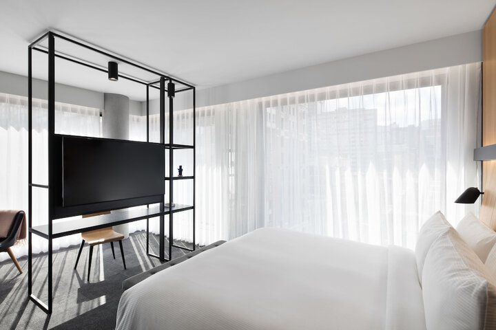 Room 12 of 105