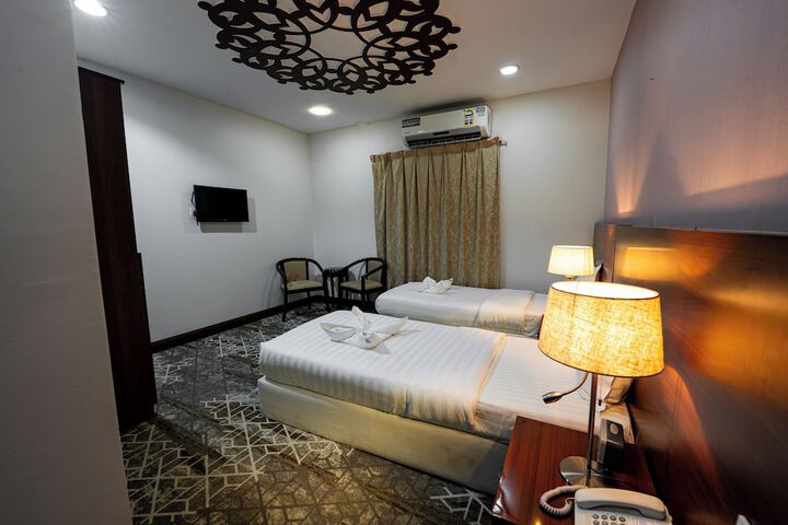 Room 18 of 47