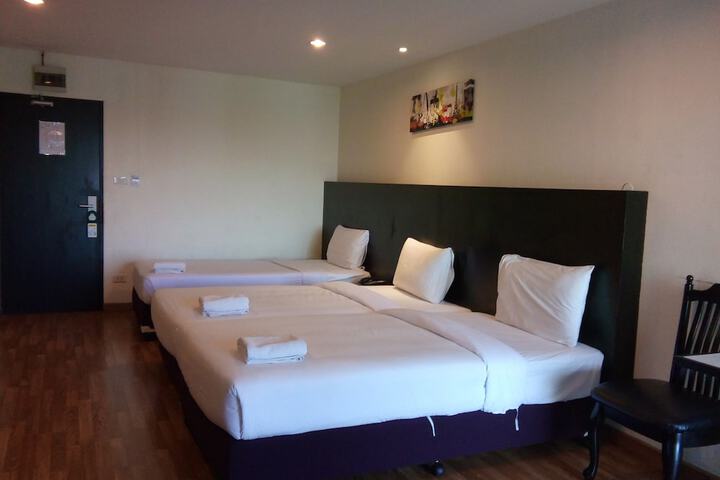 Room 29 of 186