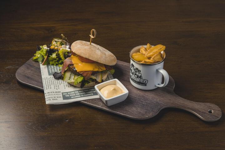 Dining 56 of 62