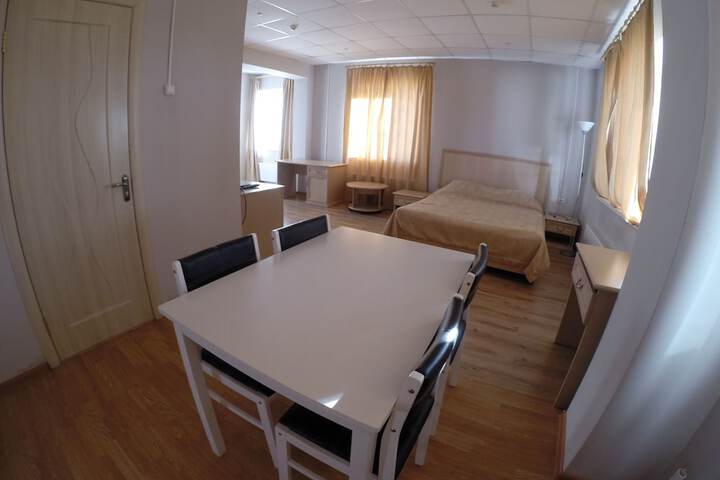 Room 20 of 37