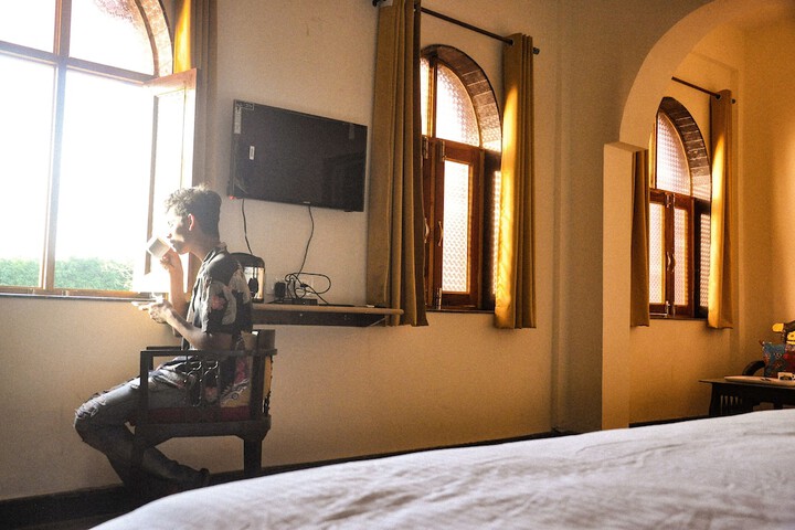 Room 10 of 36