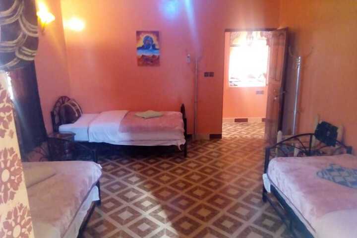 Room 9 of 23