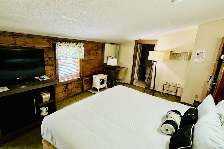 Room 9 of 73
