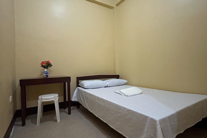 Room 9 of 24