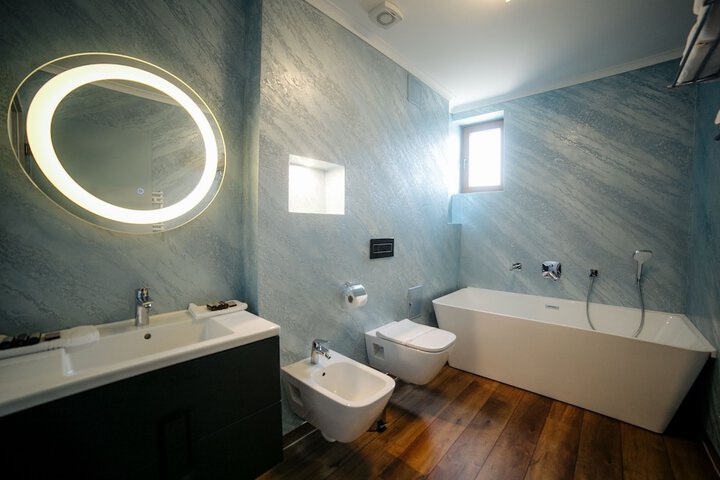 Bath Interior